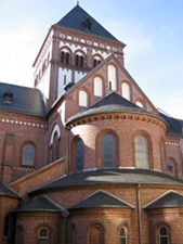 Frontalansicht des Missionshauses